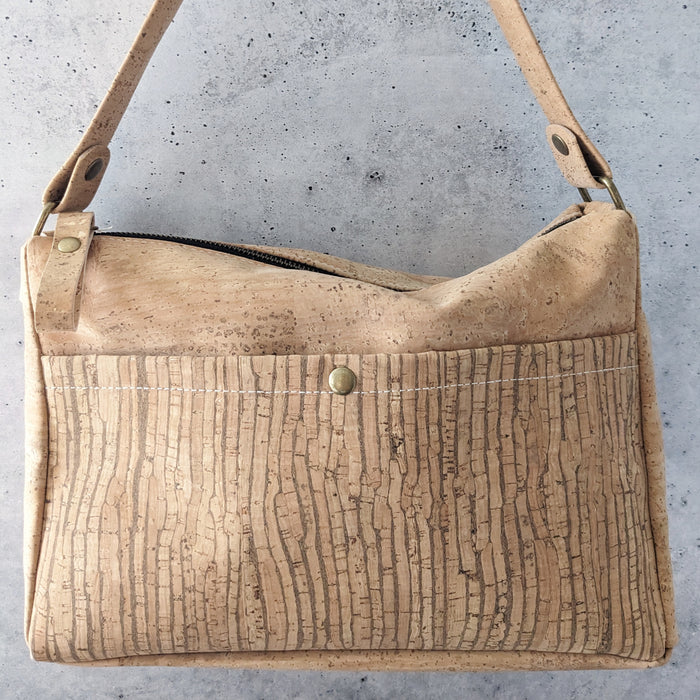 Zip Top Crossbody/Shoulder Bag in Natural Stripe Cork